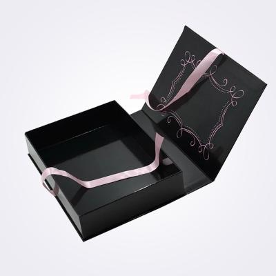 China Handmade Black Clothes Storage T-shirt Paper Box Packaging Boxes for sale