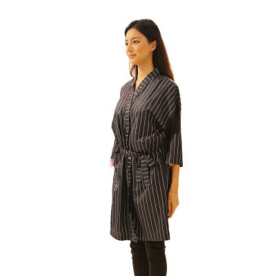 China Cheap Barber Cape Gown Guest Robe Kimono Professional Eco-Friendly Professional Hot Salon Haircut Cutting Hair Sales Guest Apron for sale