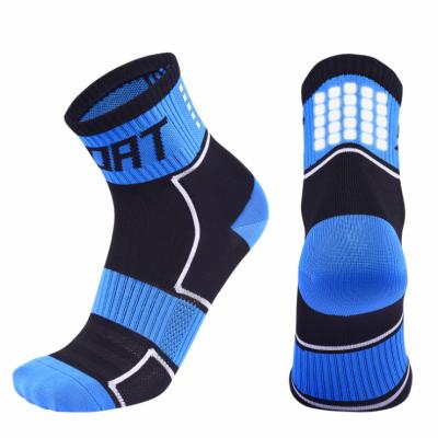 China Custom Logo Nylon Running Sports Athletic Cycling Socks Breathable Quick Dry Thick Cushion Basketball Socks Men for sale