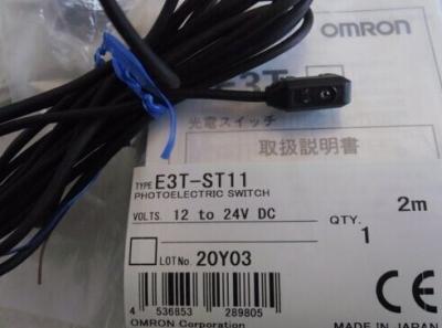 China OMRON Photoelectric Sensor With Built - in Amplifier Sensing Distance 1 m E3T - ST11 for sale