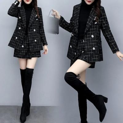 China Anti-pilling Spot wholesale custom autumn and winter new two sets of Korean version of temperament wool coat shorts fashion women's suits for sale