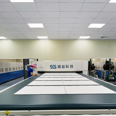 China Industrial Wholesale High Quality Full-automatic Solar Panel Laminating Machine Oil Heating Module Solar Laminator S2678 for sale