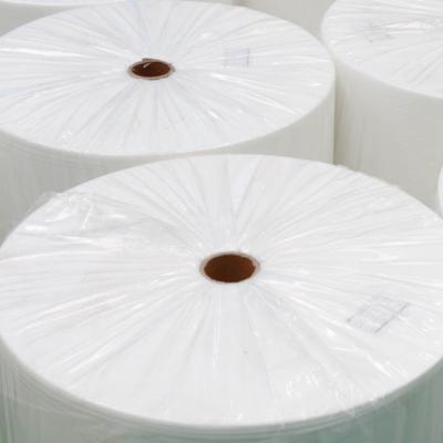 China Waterproof Soft Spunlace Wet Wipes Non Woven Rolls for sale