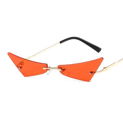 China Fashion Sunglasses Super Hot Special Design Shaped Sun Glasses Make Eyewear Resistant Fashionable Sunglasses for sale