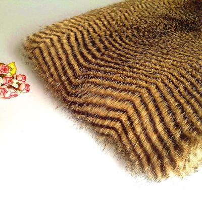 China China Factory Supply Automatic Upholstery Directly Stretching Long Pile Plush Faux Fur Mink Plush Fox Fur Artificial Fabrics for sale