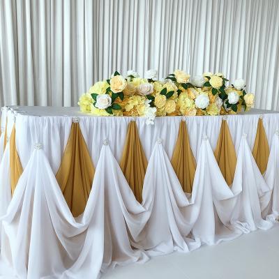 China 1piece 10ftx30inch New Design Gold Chiffon White Board Border With Diamond Brooch Luxury Decoration For Wedding Party for sale