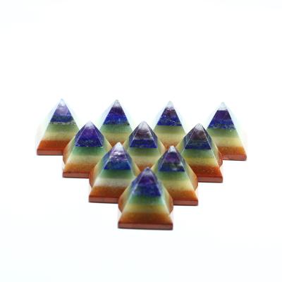 China Wholesale Natural Stone Stone Pyramid Folk Art Chakra Rainbow Chakra Crystal Pyramid for Home Decoration for sale