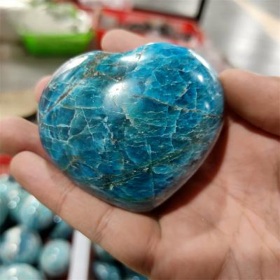 China China High Quality Natural Tumble Heart Palm Shape Crystal Healing Stone Blue Apatite Crystal Heart for sale