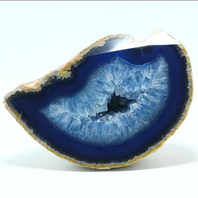 China Hot Selling Natural Crystal Geode Beautiful Agate For Mineral Specimen From China for sale