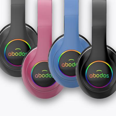 China Wireless Earphone Headphone Headset With Super High Fidelity Deep Bass 20 Hours Voice Smart Number Call Playtime More Convenient To Use for sale