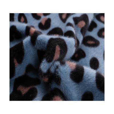 China 2022 Designs Factory Customized Cheap Customized Soft Flame Retardant High Grade Polyester Plush Fabric for sale