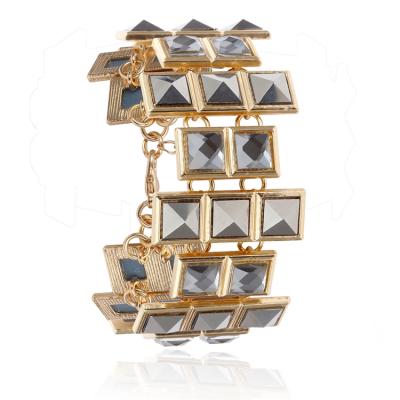 China 2019 ALLOY ALLOY fresh and temperament square zircon jewelry, simple glass gemstone irregular bracelet for sale