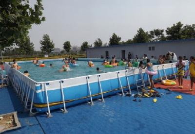 Cina Stagno su ordinazione della struttura d'acciaio del grande insieme della piscina della struttura del metallo di estate per la festa in vendita