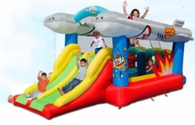 China 0.55mm PVC Inflable Retiro Castillo Peces voladores Doble deslizamiento Casa de alquiler en venta