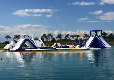 China Parque inflable modificado para requisitos particulares del agua de la isla verde gigante, parque inflable de la diversión para la isla en venta