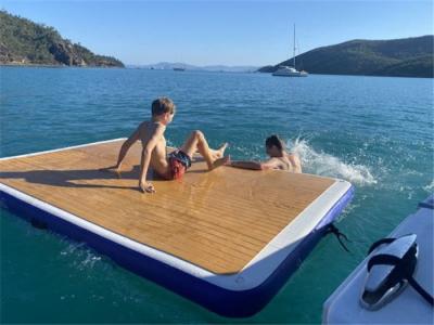 China Caiga la puntada que el salón flotante inflable del agua transporta el muelle inflable de la isla en balsa del flotador que nada en venta