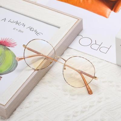 China Supply 2021 China Factory 2021 New Anti Blue Light Women Glasses 95818 Prescription Glasses Catapult Flat Leg Round Frame Spot Glasses Optical Wholesale for sale