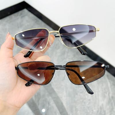 China Wholesale new fashion sunglasses metal ladies small cat eye frame sun visor sunglasses shaping simple glass sunglasses women outdoor street shooting for sale