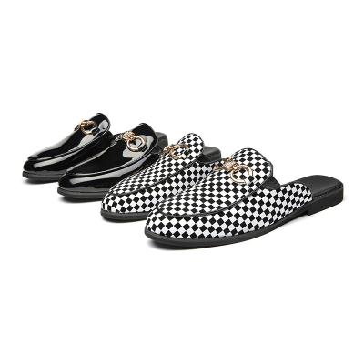 China Black and white men half slippers leather plaid polka dot shoes lazy black casual leather slippers wholesale summer flat for sale