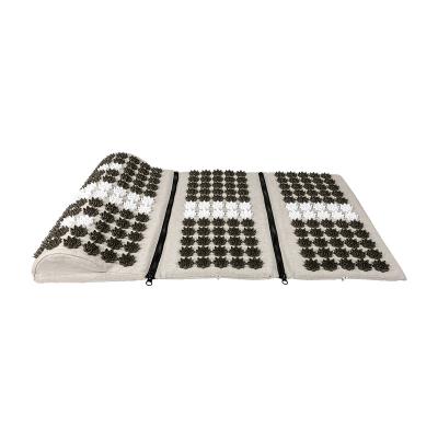 China Golden White Reflexology Mat Acupuncture Mat Gillot Spike Extra Long Folded Blood Circulation Acupressure Mat for sale