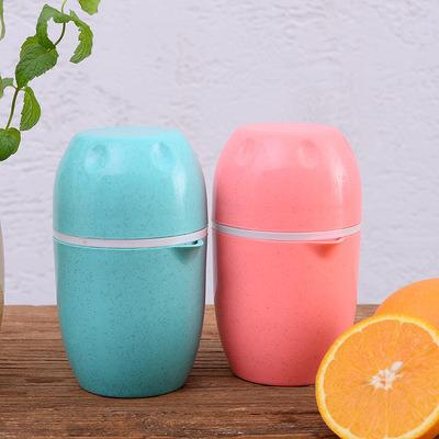 China Portable Mini Squeezer Straw Wheat Cup Squeezer Fruit Squeezer Outdoor Manual Mini Kitchen Creative Instrument for sale