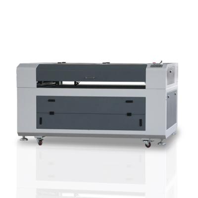 China Laser CUTTING CCD Laser Engraver Cutter With Scanning Camera For Label / Trademark Cutting for sale