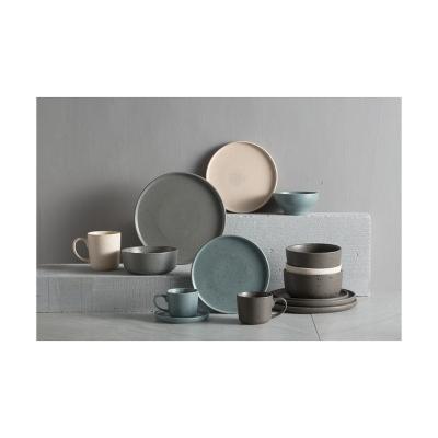 China Nordict Latest Design Sustainable Style Dinnerware Ceramic Dinnerware Sets for sale