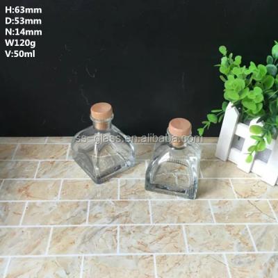 China Decoration 50ml Perfume Glass Bottle With Wooden Lid for sale