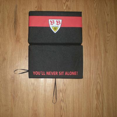 China ODM Wholesale Waterproof Foldable Stadium Cushion With Customized Printing for sale