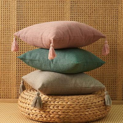 China Anti-Static Cushion Covers Cotton Linen Plain, Beige Cotton Hotel Cushion Linen Cover With Tassel for sale