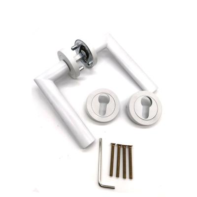 China Beautiful Modern High Quality Popular Anti-corrosion Design L Shape Interior Door Handle Lock Lever With Interior Lock for sale