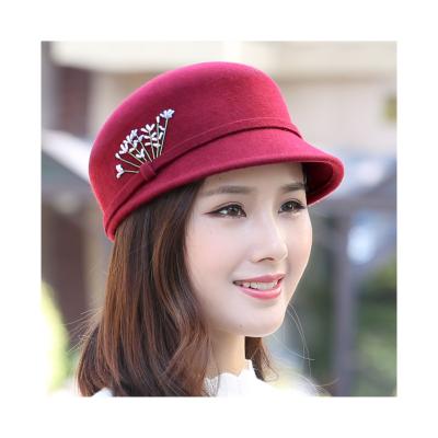 China Picture Lady Round Top Wool Felt Bowler Hats Felt Bowler Hats For Women for sale