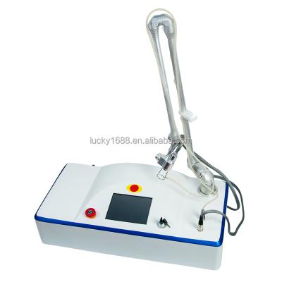 China Portable Anti-puffiness Skin Resurfacing Fractional CO2 10600nm Laser Beauty Machine For Salon Use for sale