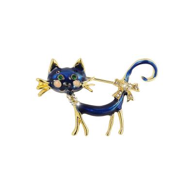 China 2022 Fashion Cute Cat Brooch Animal Pin Enamel Pin Cartoon Fashion Drip Oil Pin for sale