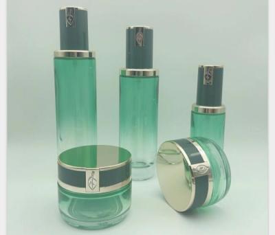 China Glass Cream Jar Bottles Cosmetic Packaging In Set/ Skincare Glass Bottles Good Sealing Performance for sale