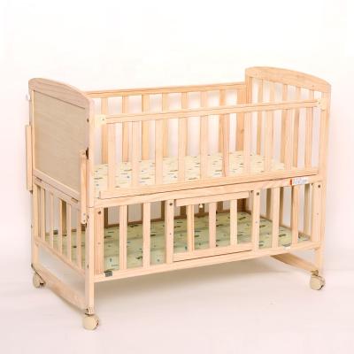 China Durable Imported Wood Convertible Baby Swing Baby Crib/Baby Crib/Baby Cradle Bed with Baby Bedding Sets for sale