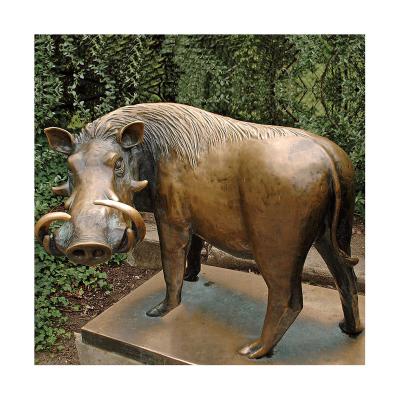 China Life Size China Bronze Pig Boar Sculpture Metal Garden Home Statue Copper Brass Brass Hog Boar Sculpture for sale