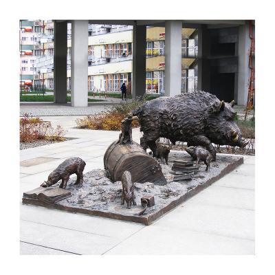 China China Garden Outdoor Decoration Life Size Copper Bronze Brass Pig Pigs Baby Statues Carving On Sale for sale