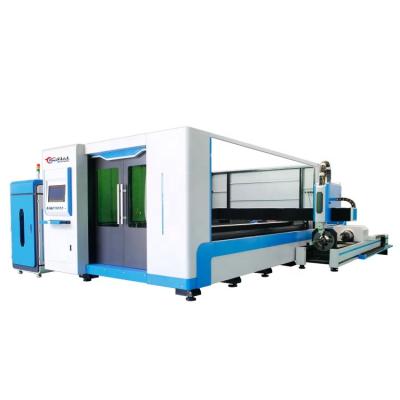 China Protective Cover Metal Fiber Laser Cutter Machine With Rotary Axis for sale