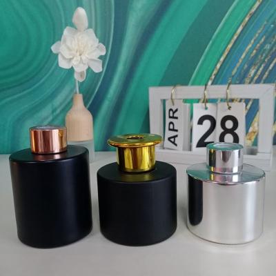 China Empty Cosmetic Aroma Aromatherapy Products Perfume Matte Black Glass Reed Diffuser Bottles for sale