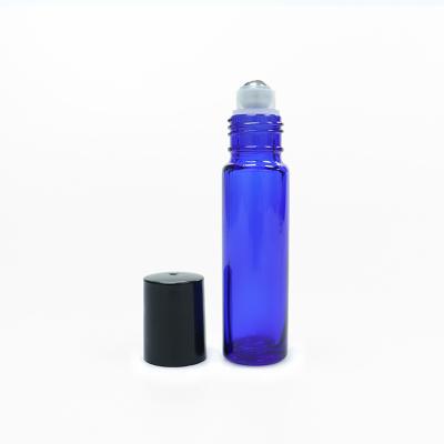 China Cosmetic Gradient Blue Special Roll-on Bottle R Bottle Glass Sprayer Bottle With Steel Ball 10ml 15ml 30ml for sale