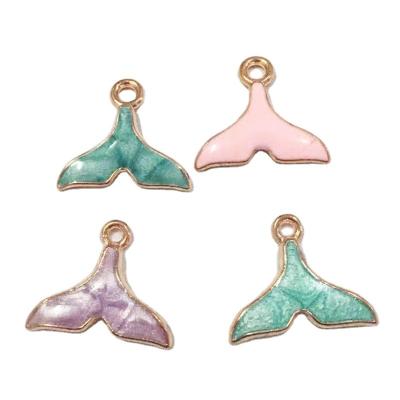 China 100pcs Cute Oil Ornament Accessories Diy Zinc Alloy Drip Jewelry Making 19*15MM Enamel Fishtail Shape Charm Pendant for sale