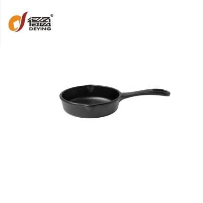 China 10CM CLASSIC Cast Iron Round Pan Mini Pizza Baking Frying Pan Cast Iron Cookware Set Small Frying Pan Sauce Pan for sale