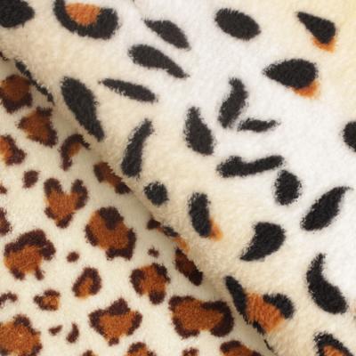 China Brushed Sueded 100% Polyester Leopard Print Knitted Coral Fleece Blanket Fabric Coral Velvet for sale