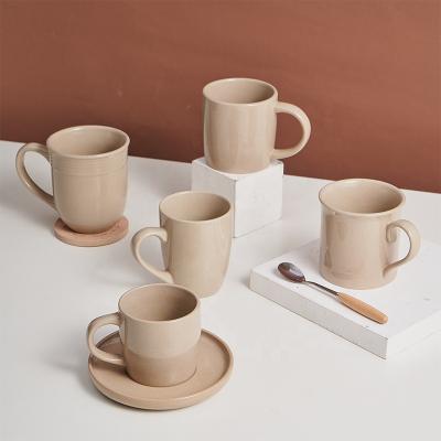 China New Design Sustainable Japanese Style Stoneware Ceramic Coffee Mugs With Handle for sale