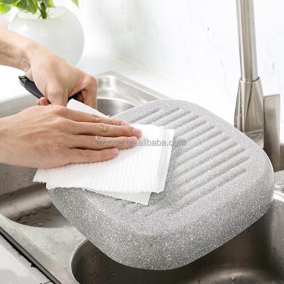 China Sustainable PP Wood Pulps Embossed Spunlace Disposable Nonwoven Cleaning Cloth For Kitchen for sale