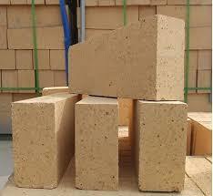 China Rectangular Lightweight Insulating Fire Bricks Red Refractory Silicon Carbide Bricks for sale