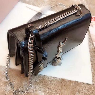 China Saint Laurent  Real Photo Show Off  New product recommendations  High-quality oil-covered fabric, heart-made Quality bag for sale