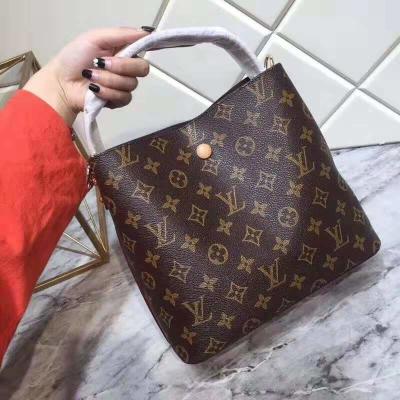 China new fabric strikes  2018 early spring, wandering bag small two-layer psoriasis genuine hardware,size 25x22x13cm PP215LX for sale