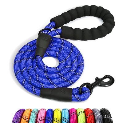 China Padded Dog Leash 4ft 5FT /6FT With Comfortable Padded Handle for sale